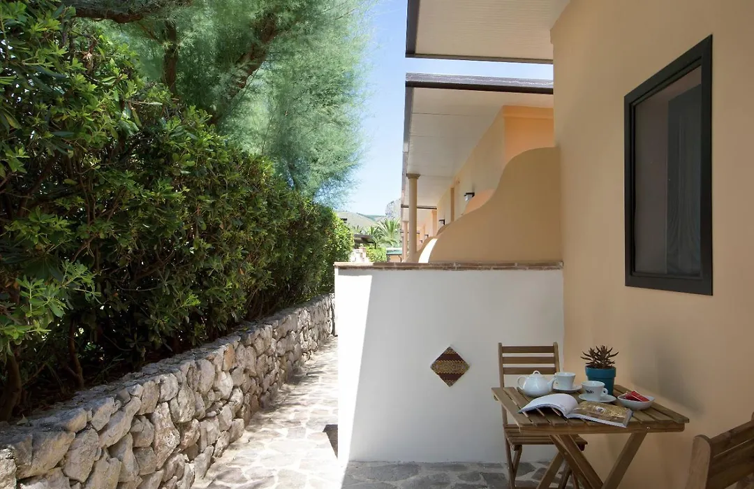 Torre San Vito Beach Hotel 3S-1
